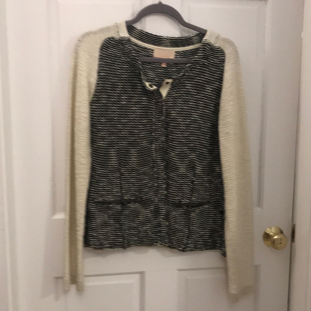 Skies Are Blue snap front cardigan sweater. EUC
